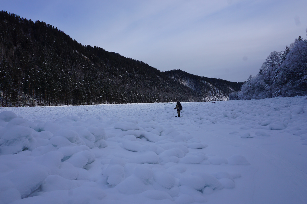 Нашли небольшой проход. Автор фото Алексей Редькин