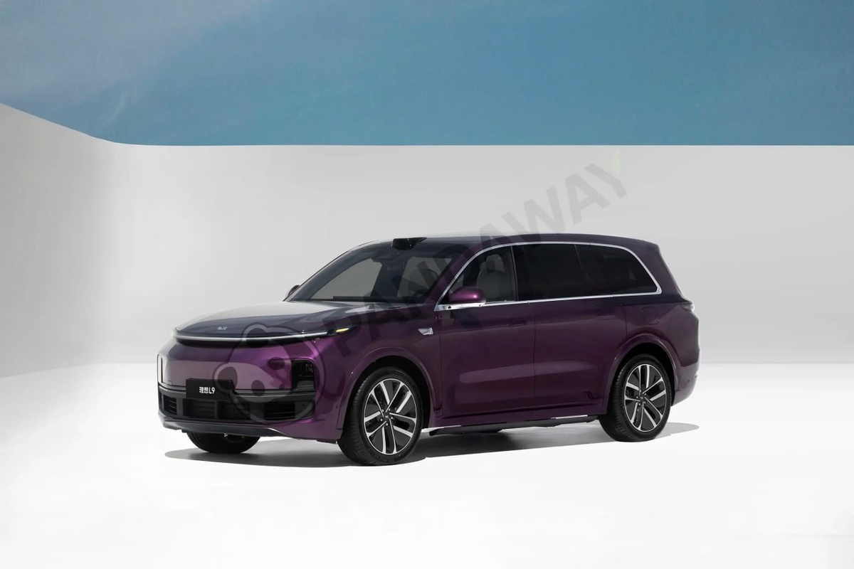 Самый популярный последовательный гибрид - Lixiang L9