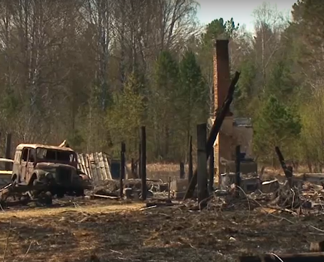     Пожар обратил в пепел сразу две улицы в деревне Рождественка