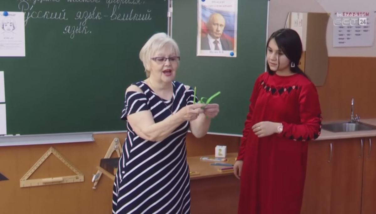 Светлана Николаевна Л. - учитель со стажем, автор программы. Но это не спасло детей от унижения. ФОТО: кадр видео телеканала БСТ24