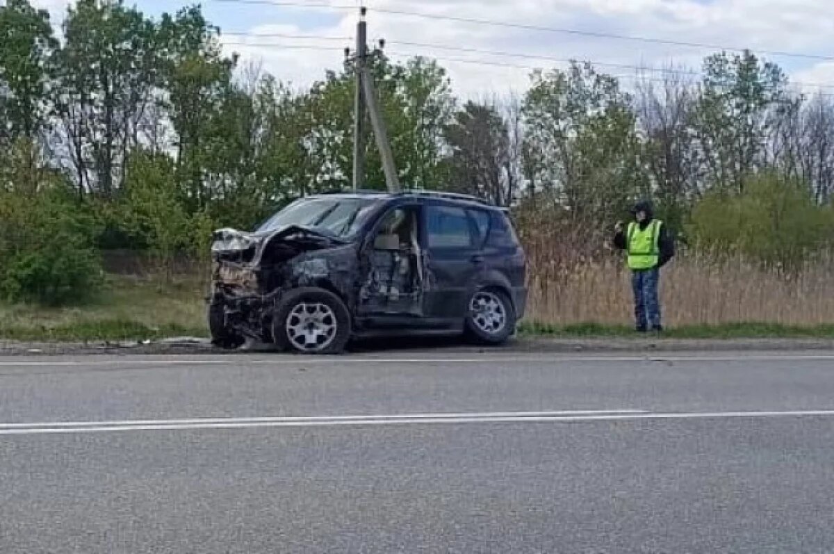    Три авто столкнулись под Волгоградом, пострадали дети