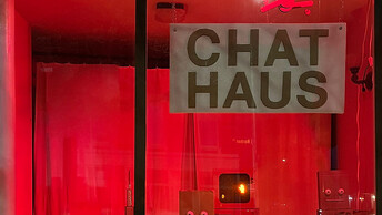 Chat Haus: офис для ИИ-ботов, который заставляет задуматься