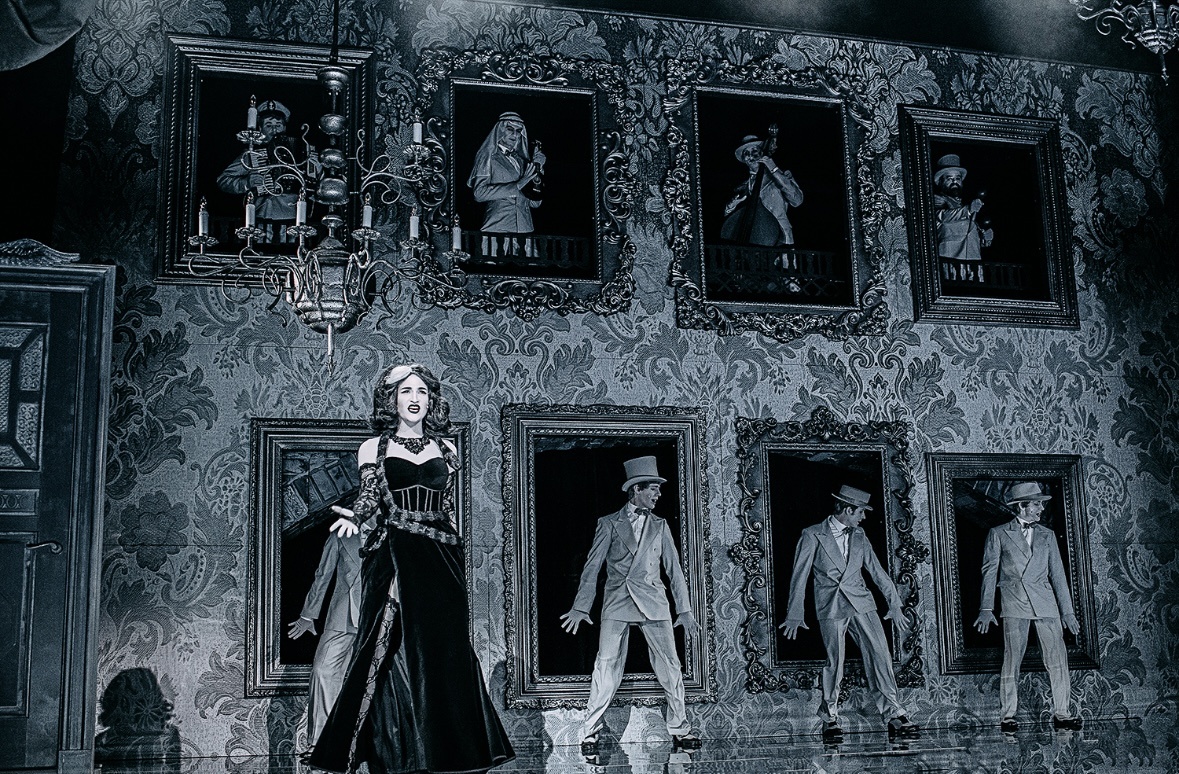 Аделаида ( П. Айрапетова) и ее бывшие мужья 