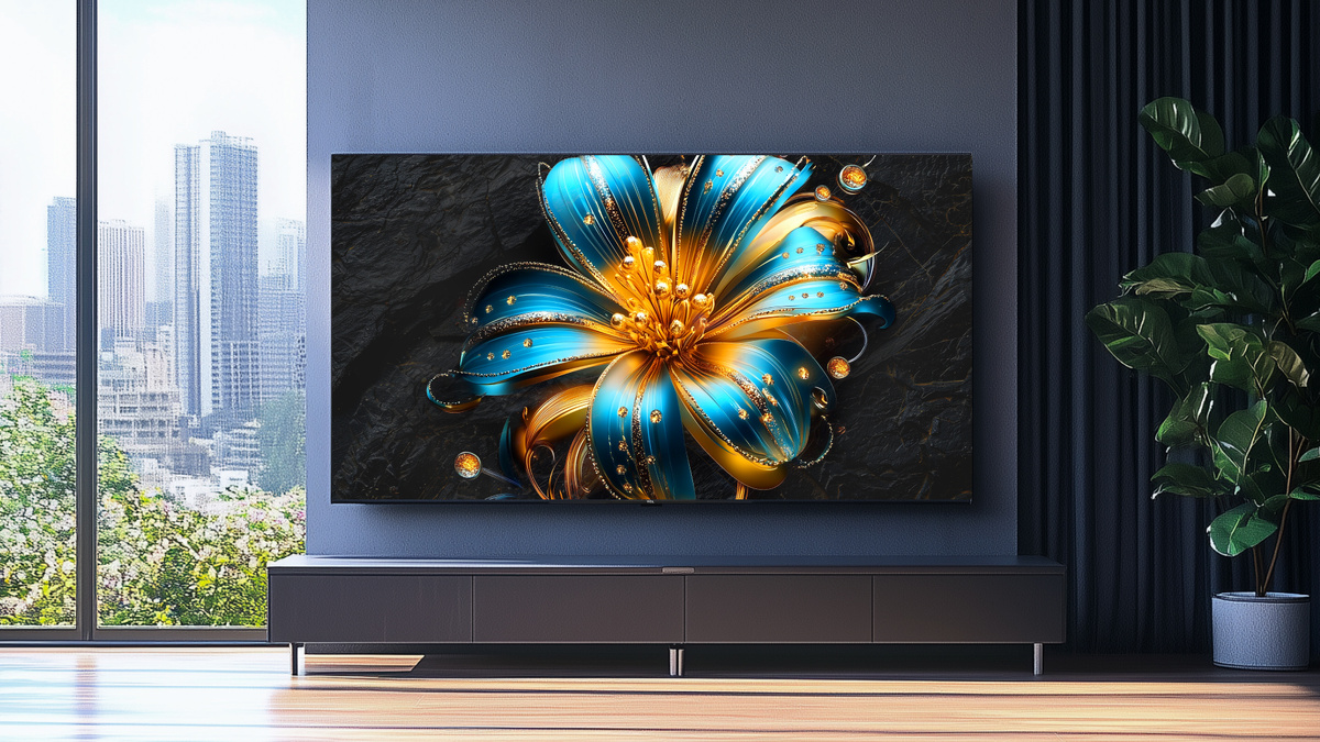 На фото телевизор TCL T6C