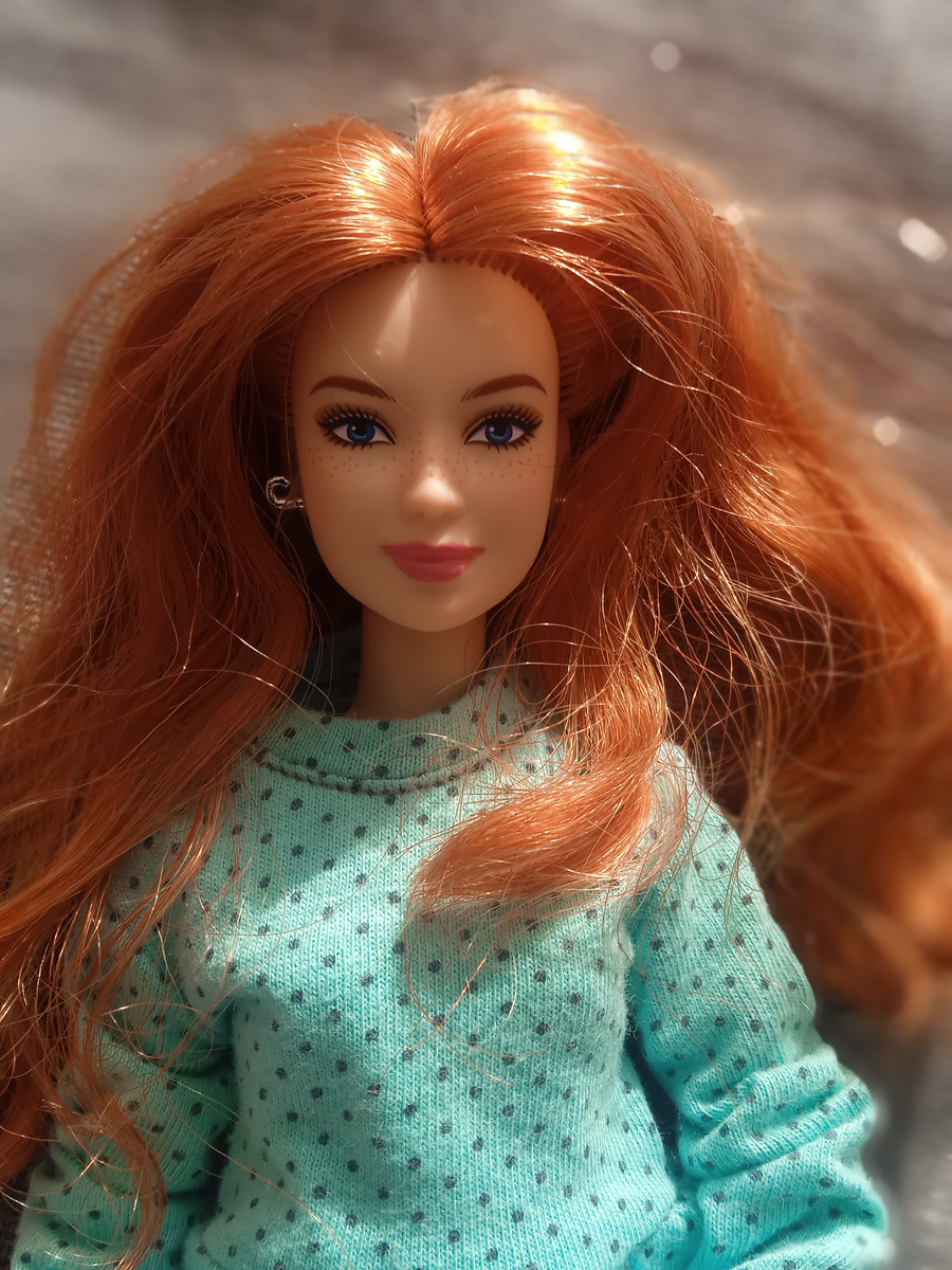 Ванда в новом платье. Фото автора.