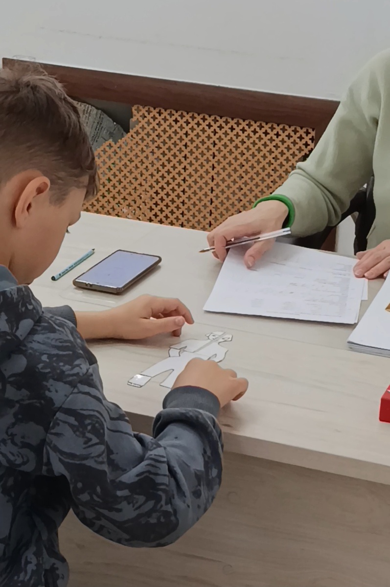 Это единственное, из разрезных фигур, что он собрал.