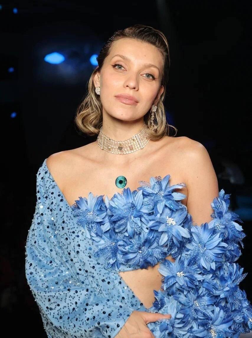 Листайте вправо, чтобы увидеть больше изображений