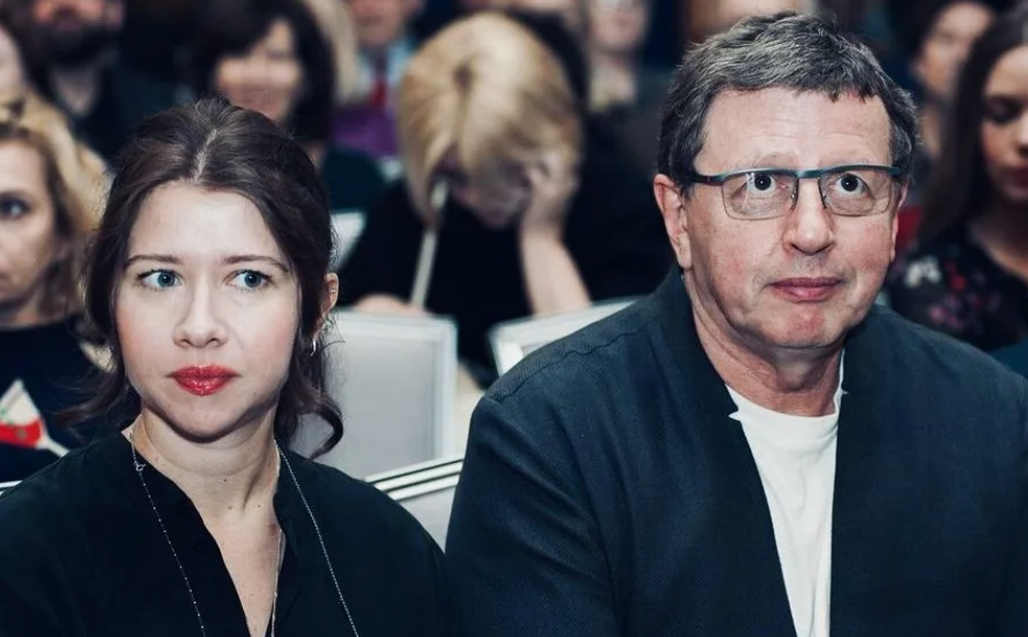 на фото Михаил Ширвиндт и Анастасия Пономарева 