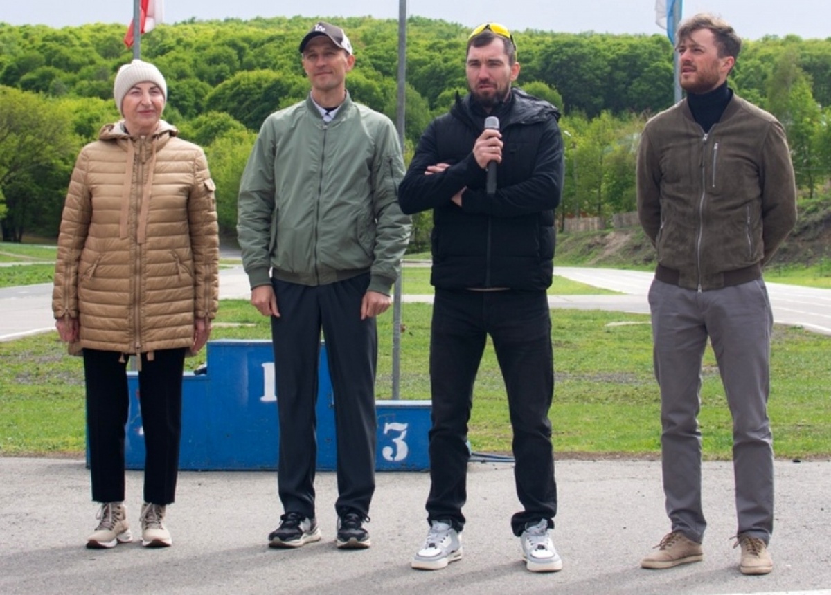     Александр Логинов и Антон Бабиков наградили саратовских биатлонистовНовости Саратова и области – Сетевое издание «Репортер64»