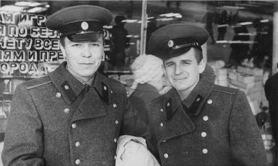 Рядовые сверхсрочной службы?