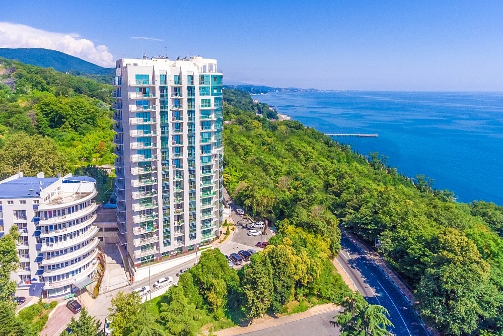 (комплекс не имеет никакого отношения к ларисе долиной)