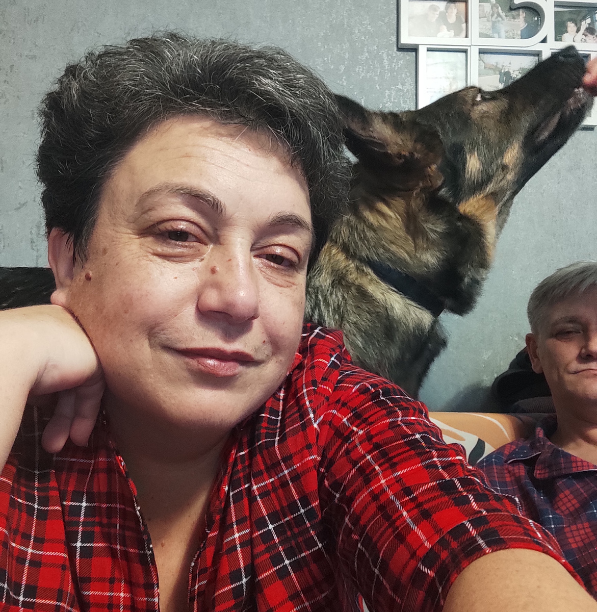 Ну почему я тогда не взяла в кадр нас обоих? А потому, что кое кто не особо любил фотографироваться. 