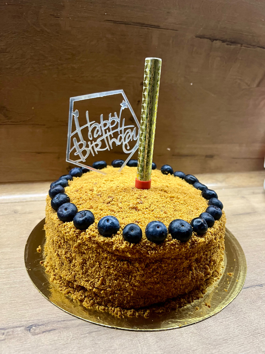 Торт Карамельная девочка 