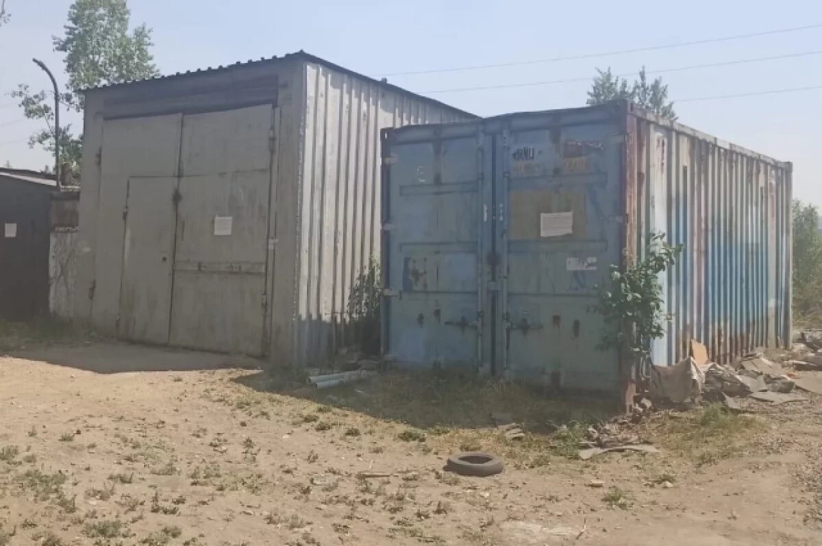    В Тверской области гаражи перекрыли проход к Волге