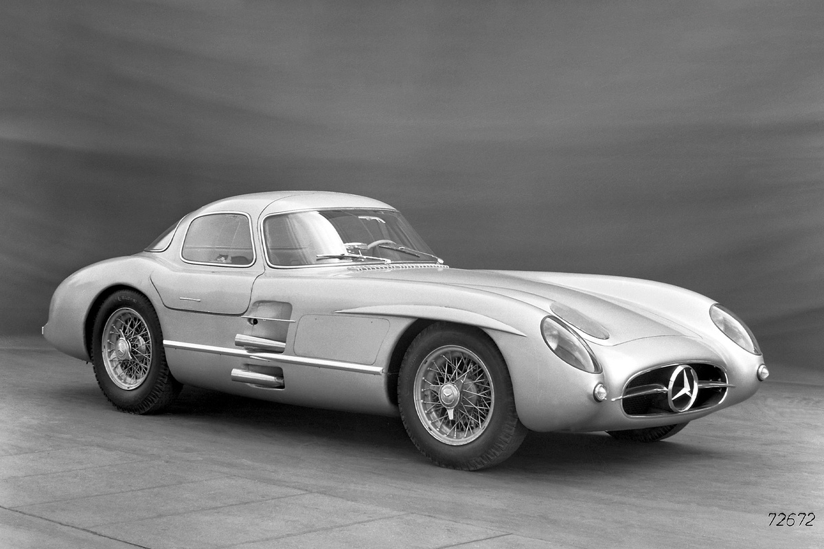 Источник фото: https://uncrate.com/de/article/1955-mercedes-benz-300-slr-uhlenhaut-coupe/