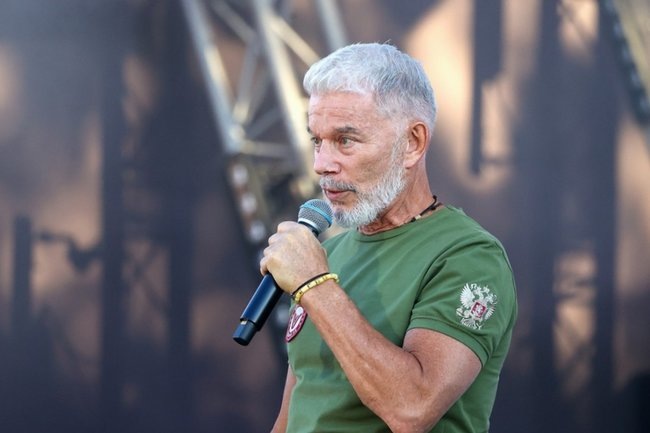    Олег Газманов