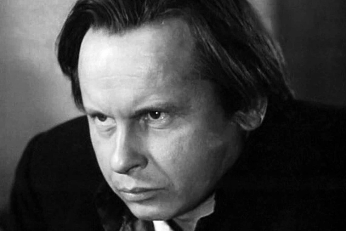     Умер актер фильма «Девчата» и сериала «Хождение по мукам» Алексей Крыченков