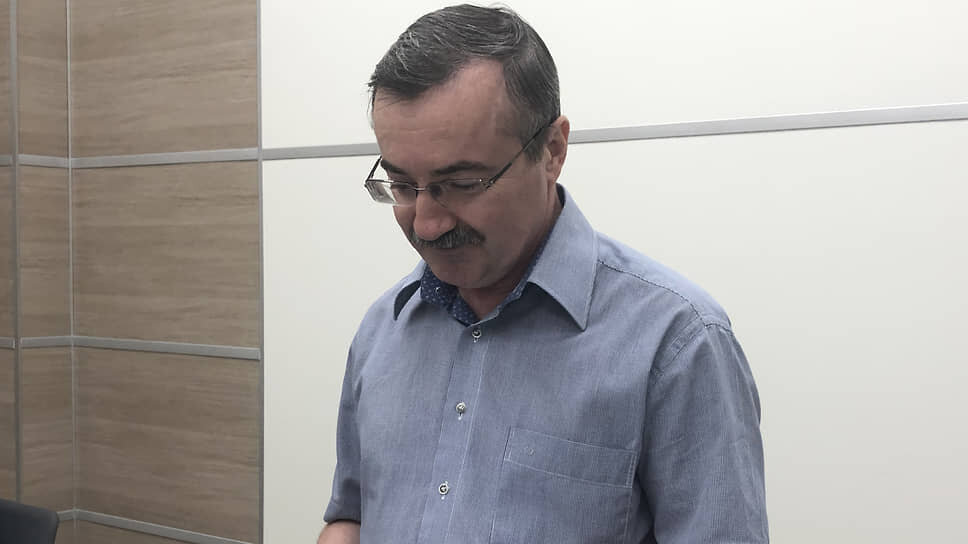 Адвокат Сергей Макаренко полагает, что уголовное дело может быть связано с дебиторской задолженностью компании его брата.📷Фото: Венера Хисамова / Коммерсантъ