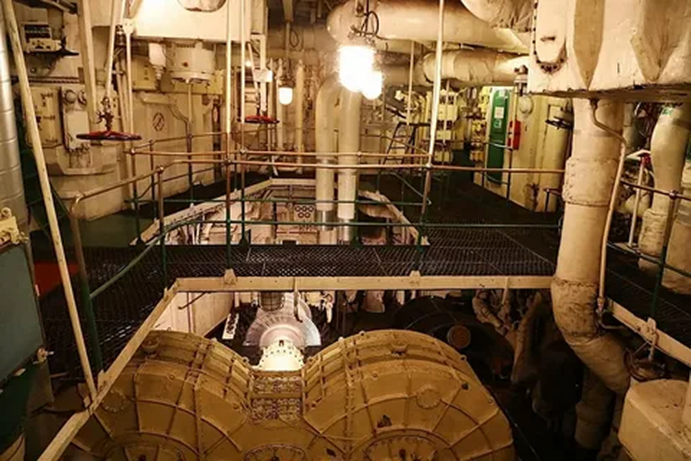 Отсек с атомным реактором ледокола