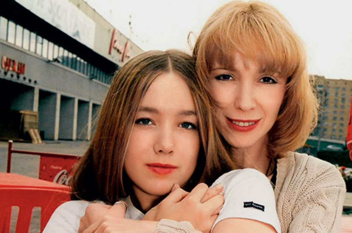 Марина Левтова с дочкой Дашей