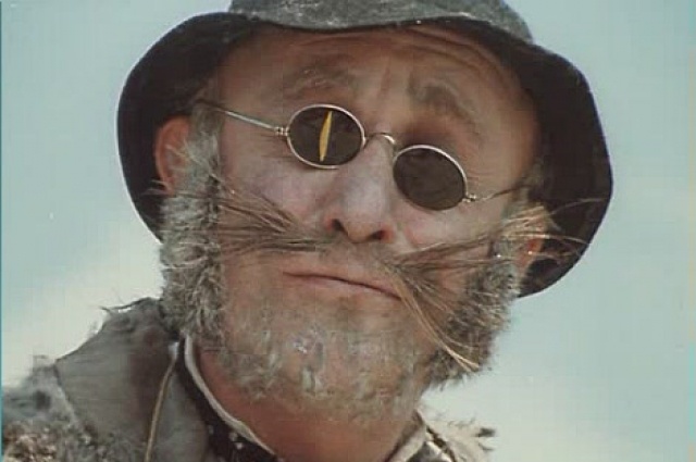    Ролан Быков в роли кота Базилио, 1975 год. Кадр из фильма Фото:  Кадр из фильма