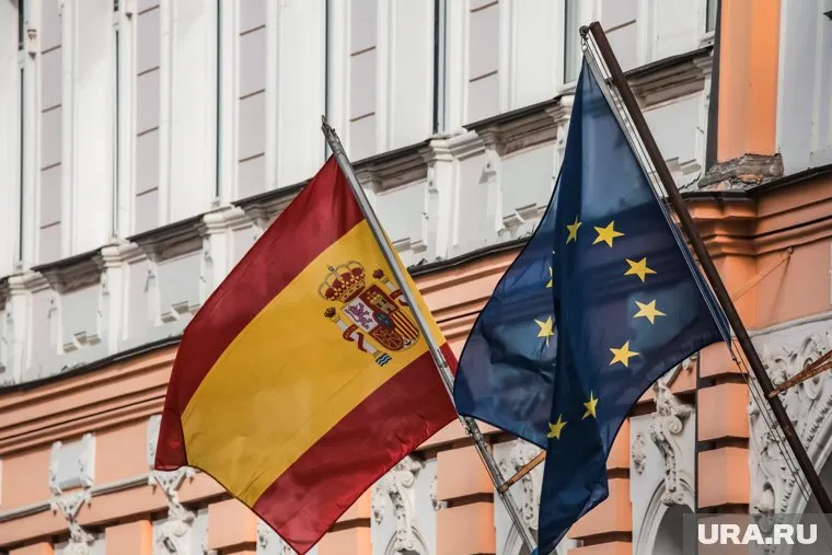 Мадрид готовится к худшему сценарию
Фото: Роман Наумов © URA.RU