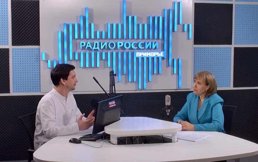 Егор Коваленко и Светлана Красицкая в медиастудии ГТРК "Владивосток"