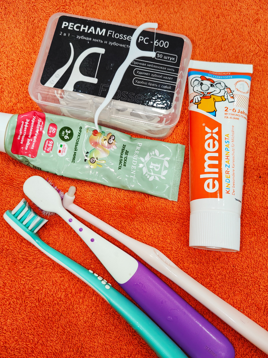 Наши помощники в чистке зубов.