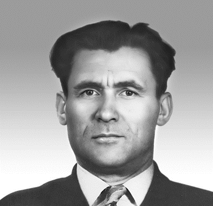 Негеевич Михаил Михайлович, дирек-тор Комсомольского-на-Амуре вечернего политехнического института 1956-1961 го-ды, кандидат технических наук.