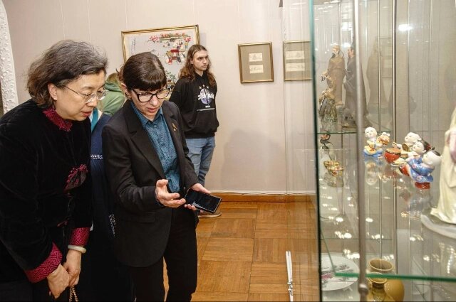    Выставка «Восточная церемония» Фото: телеграм-канал Минкультуры 27 Z