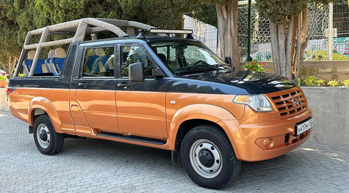 Создан нижегородской компанией «Универсал НН». В основе - полноприводный УАЗ «Профи».