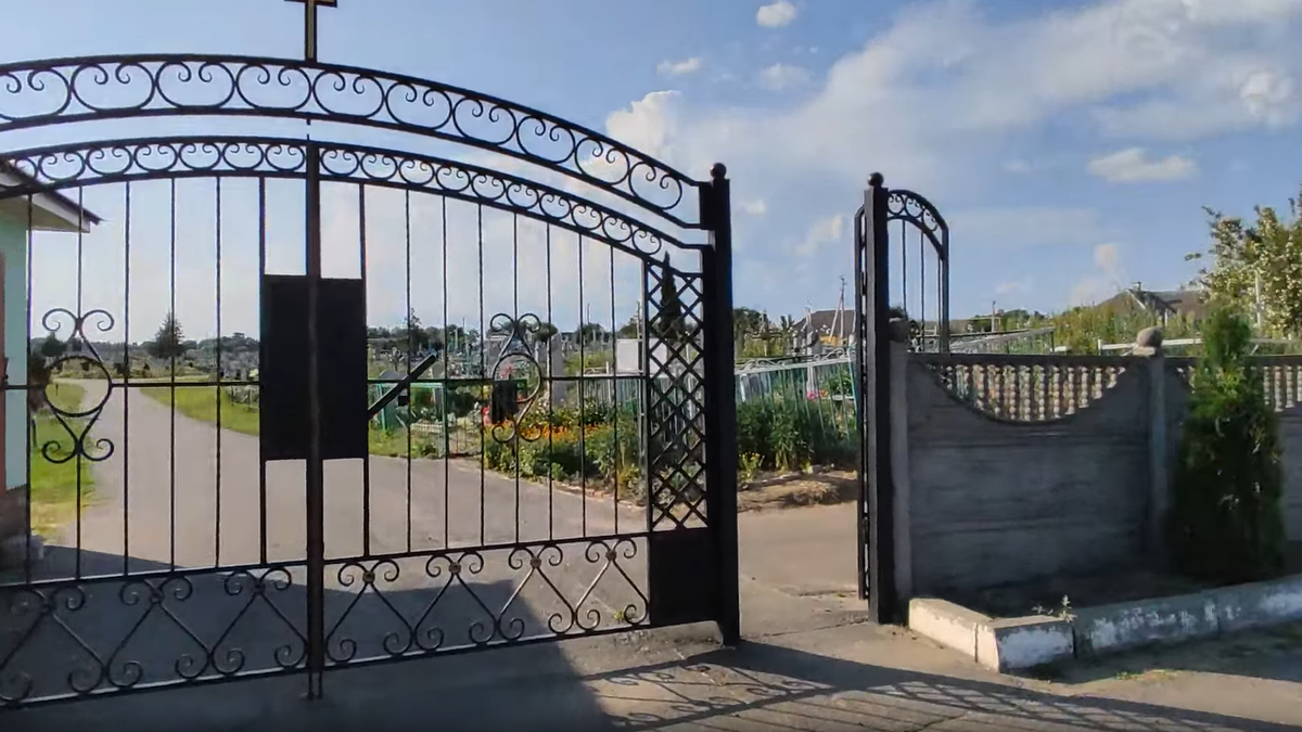 Замостянское  кладбище. Из видео В. Моисеева.