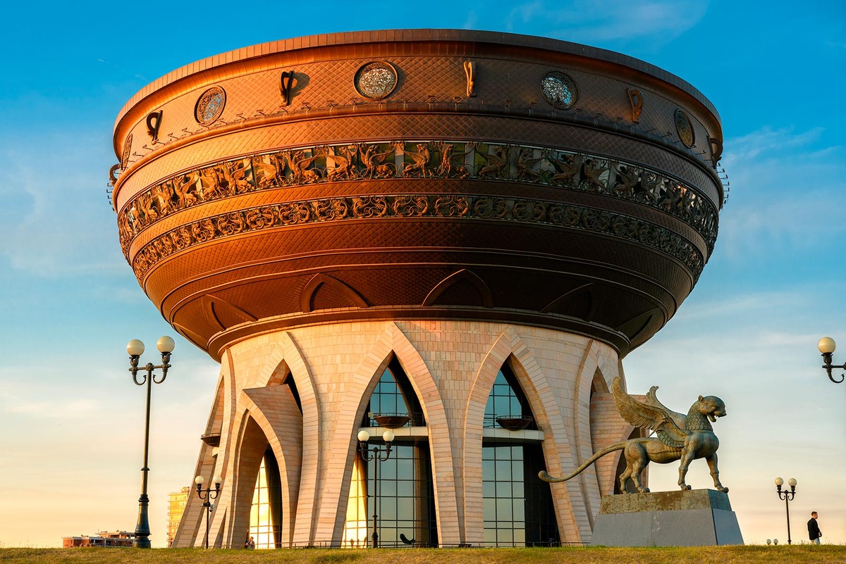 Фотография с сайта: https://tonkosti.ru/%D0%9A%D0%B0%D0%B7%D0%B0%D0%BD%D1%8C?utm_referrer=https%3A%2F%2Fwww.google.com%2F