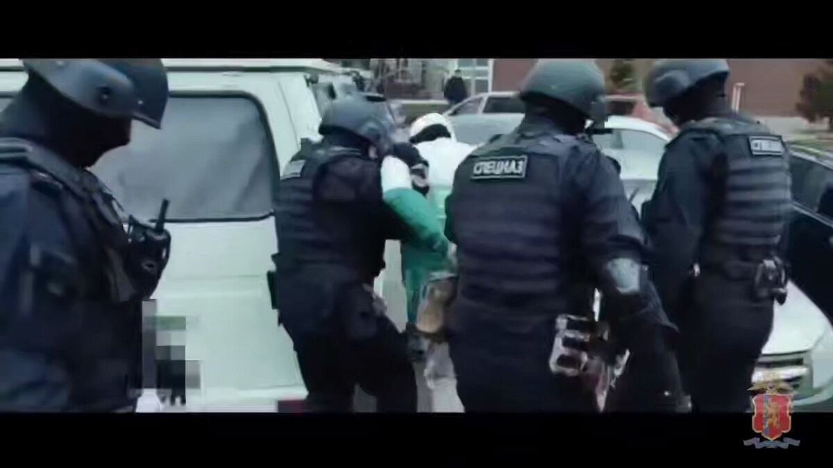     Судимый житель Сосновоборска обманул 6 пенсионеров с установкой пластиковых окон