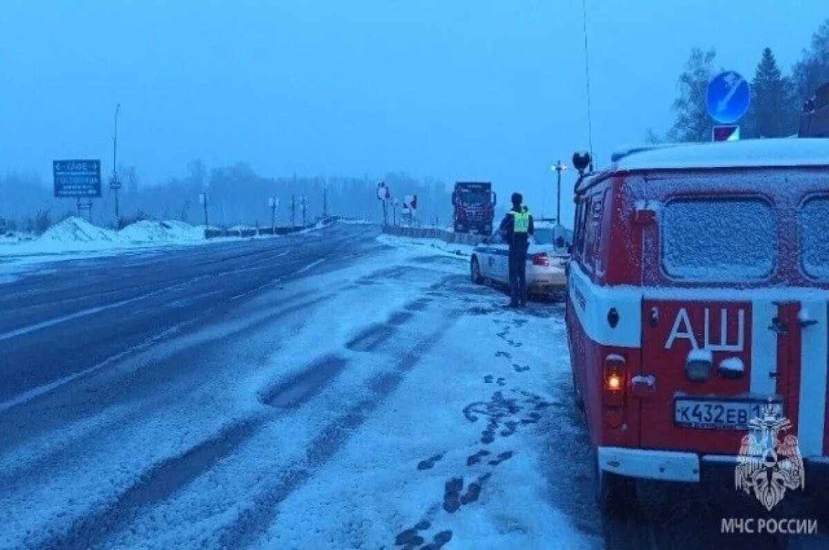    В Челябинской области обстановку на трассе М-5 мониторят сотрудники МЧС
