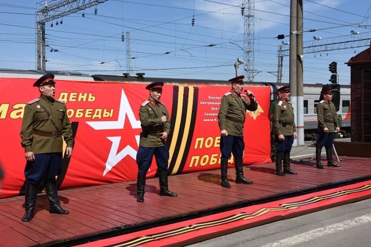    Агитпоезд Минообороны РФ с трофейной техникой НАТО прибыл в Ростов-на-Дону