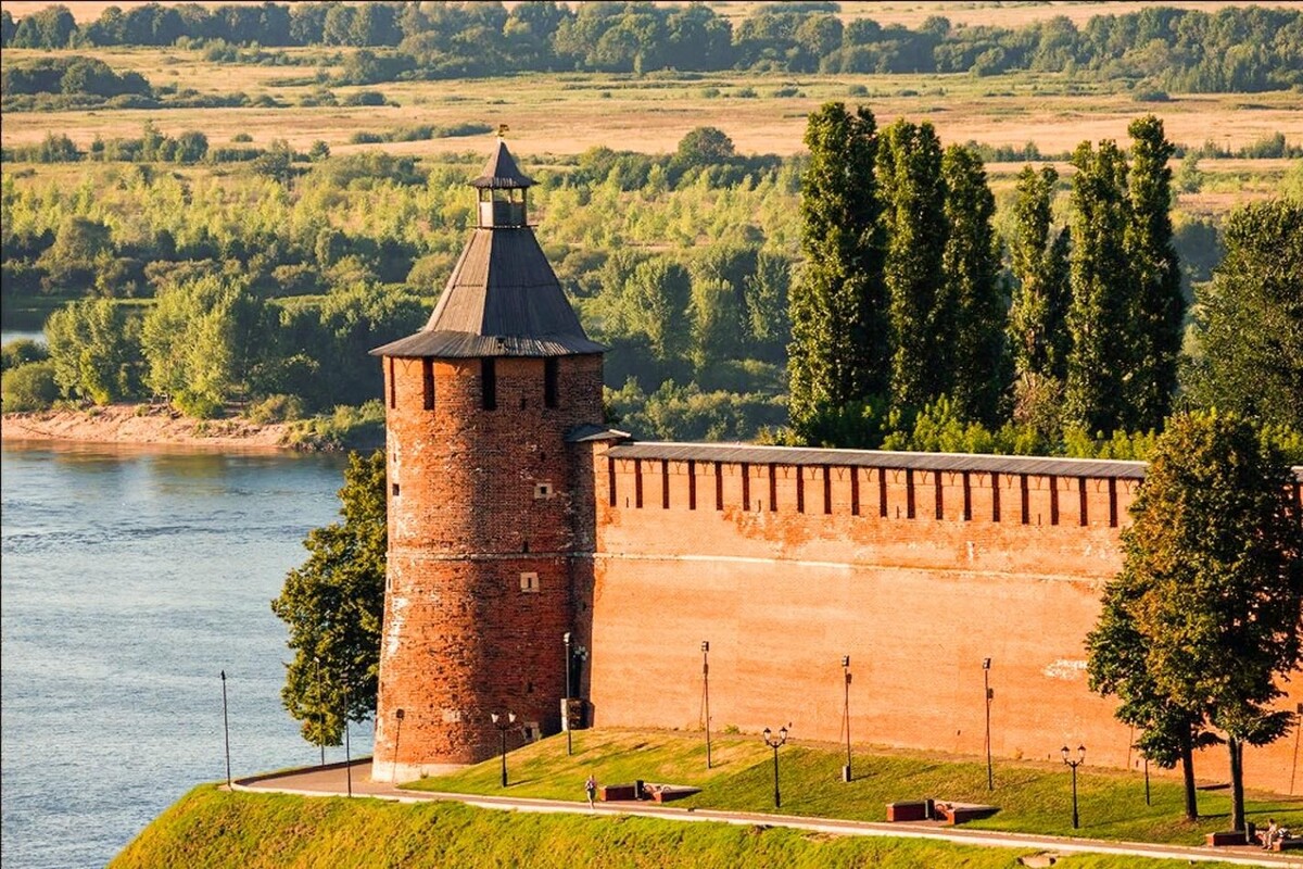Фотография с сайта: https://www.culture.ru/institutes/11254/nizhegorodskii-kreml