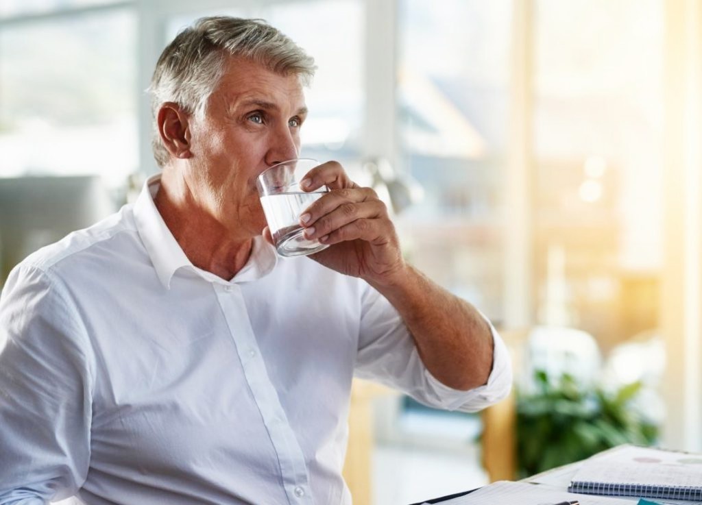 Обезвоживание = отёки.
