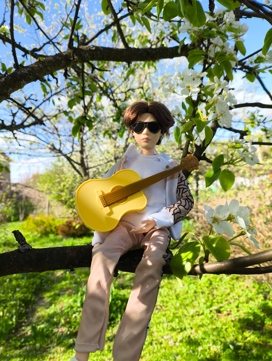 В солнечных очках