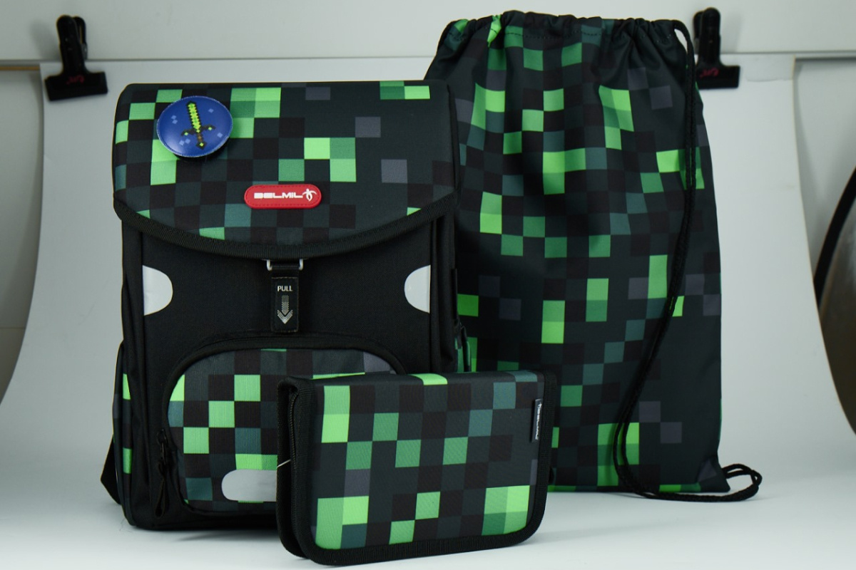Ранец с наполнением Clickbag от Belmil, дизайн PIXEL FIELD