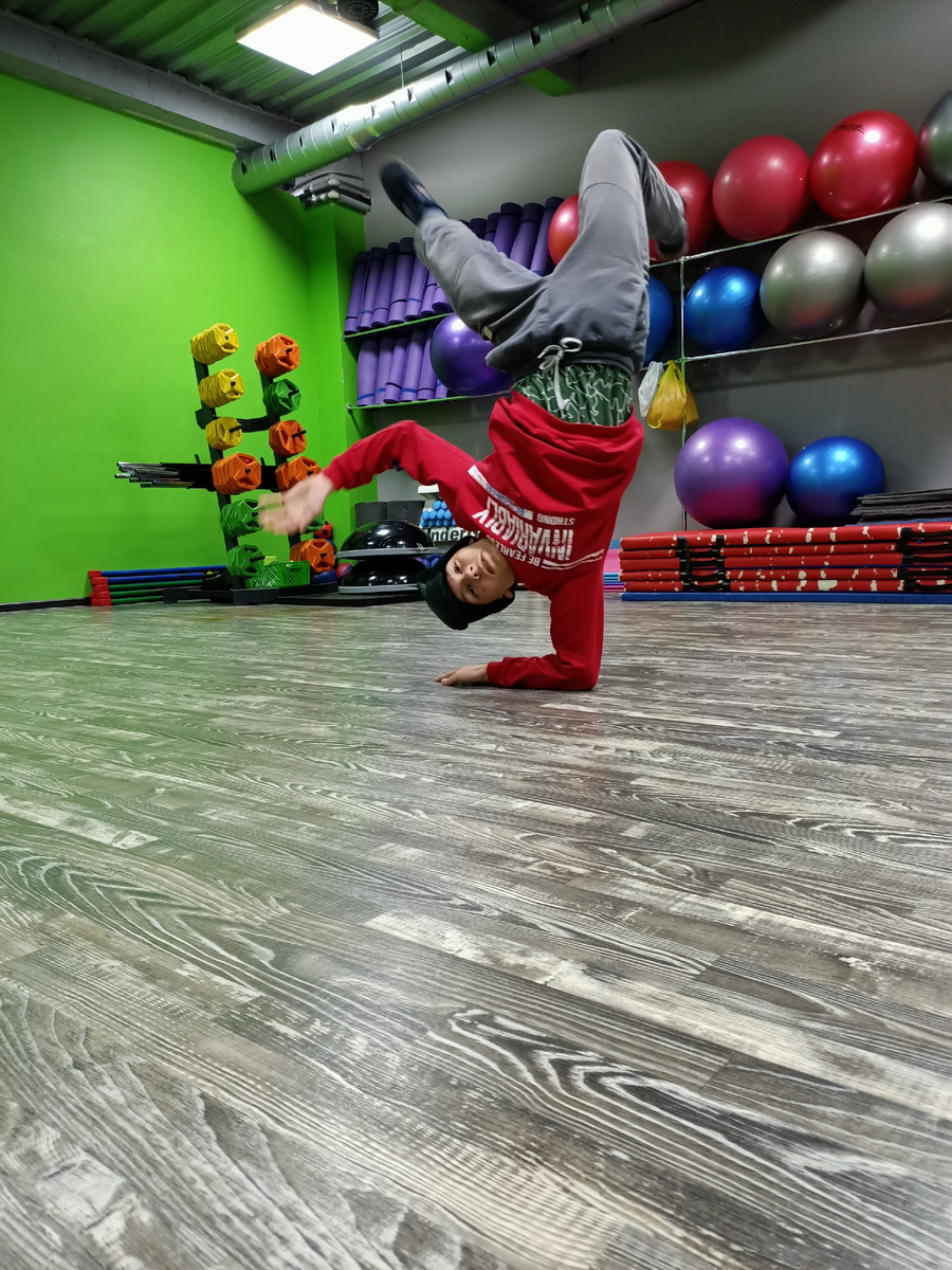 Стойка Триксы танцы