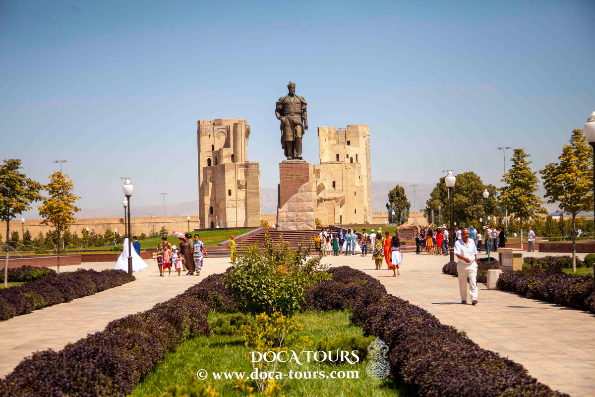 Высота дворца Эмира Тимура когда-то превышала 80 метров.