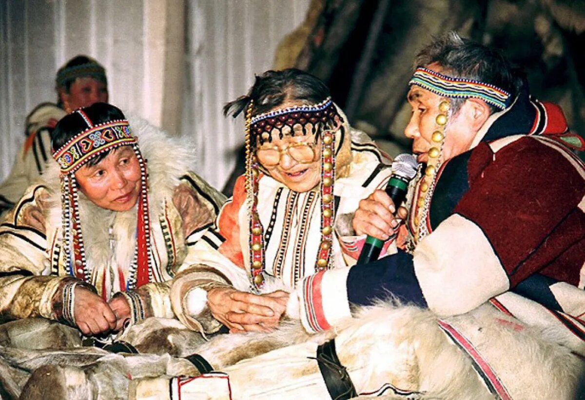 Фото с сайта: https://www.culture.ru/materials/50942/ischezayushie-narody-rossii-ency