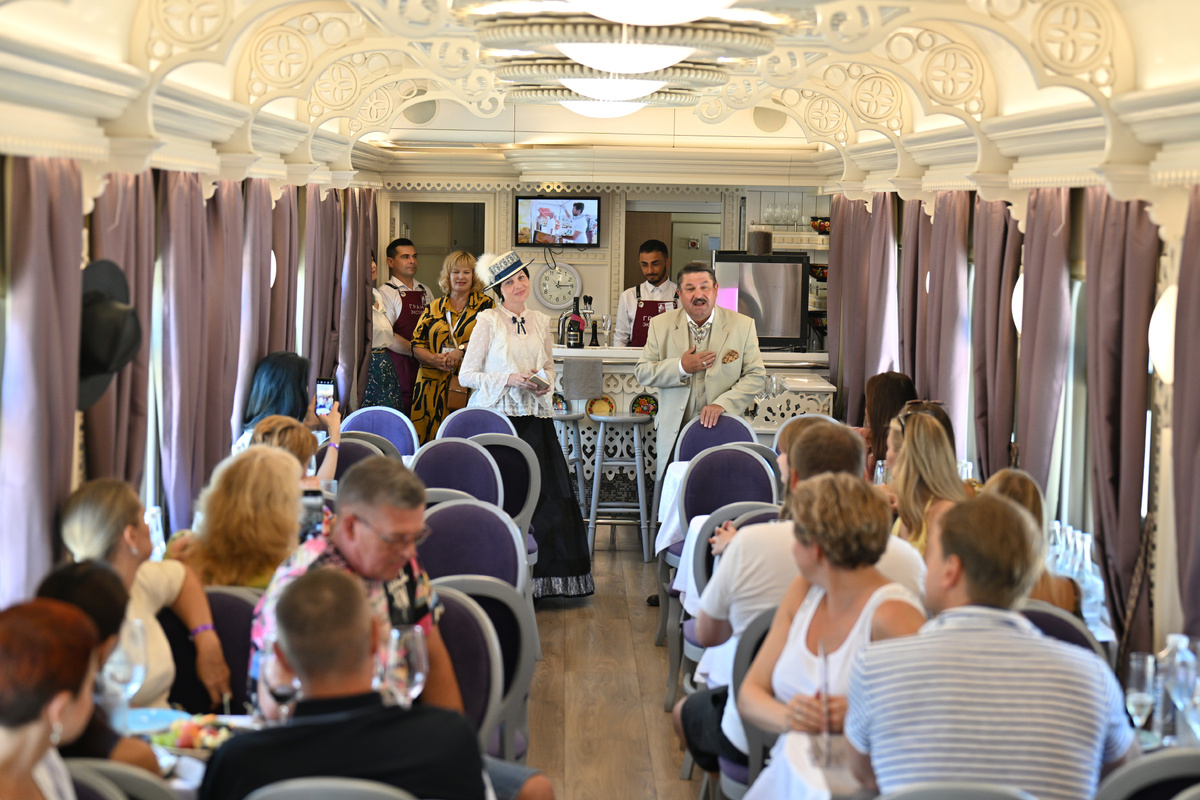 Пассажиры поезда «Виноградный экспресс» // Фото предоставлено компанией «Гранд Сервис Экспресс»