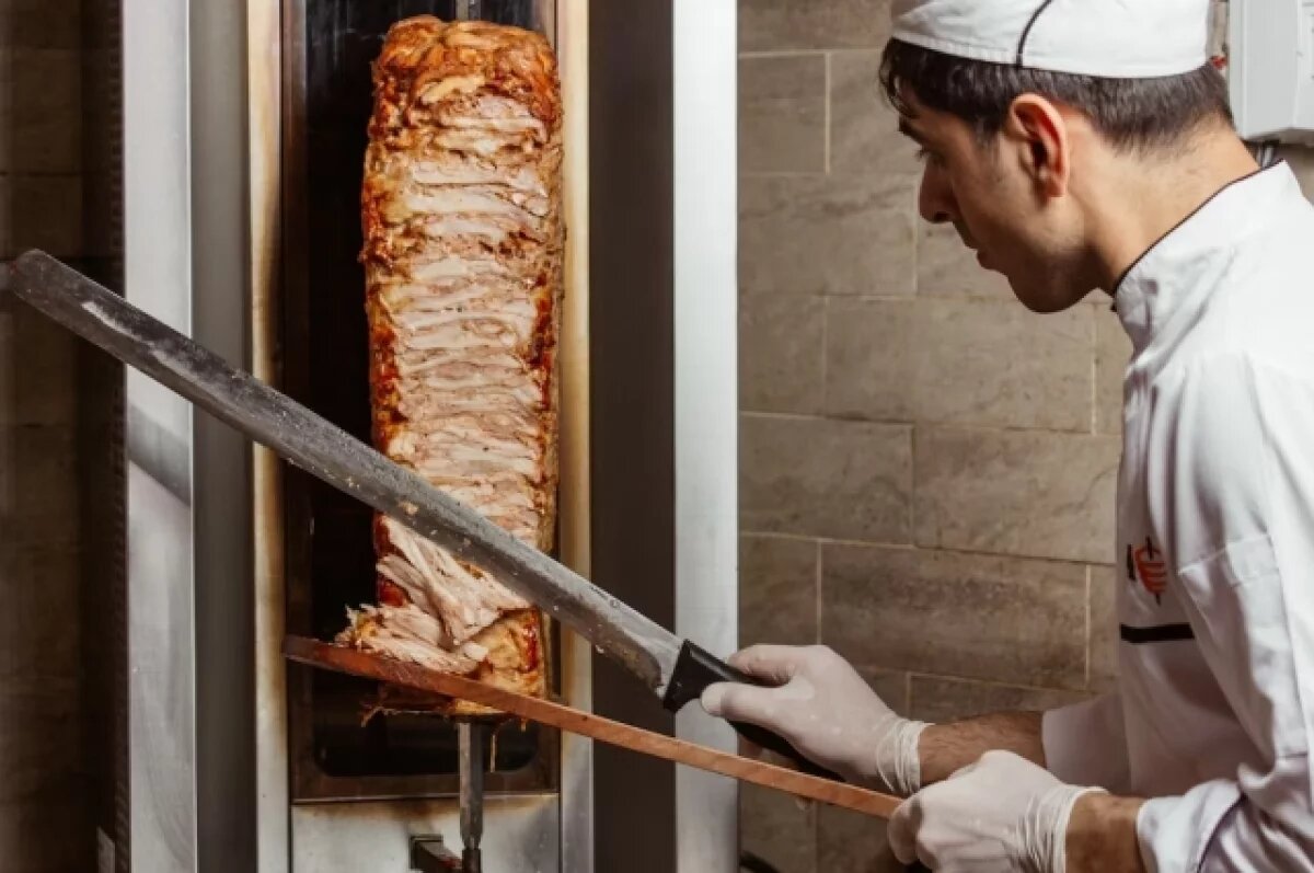    В Твери из кафе с шаурмой изъяли 51 кг неизвестного мяса