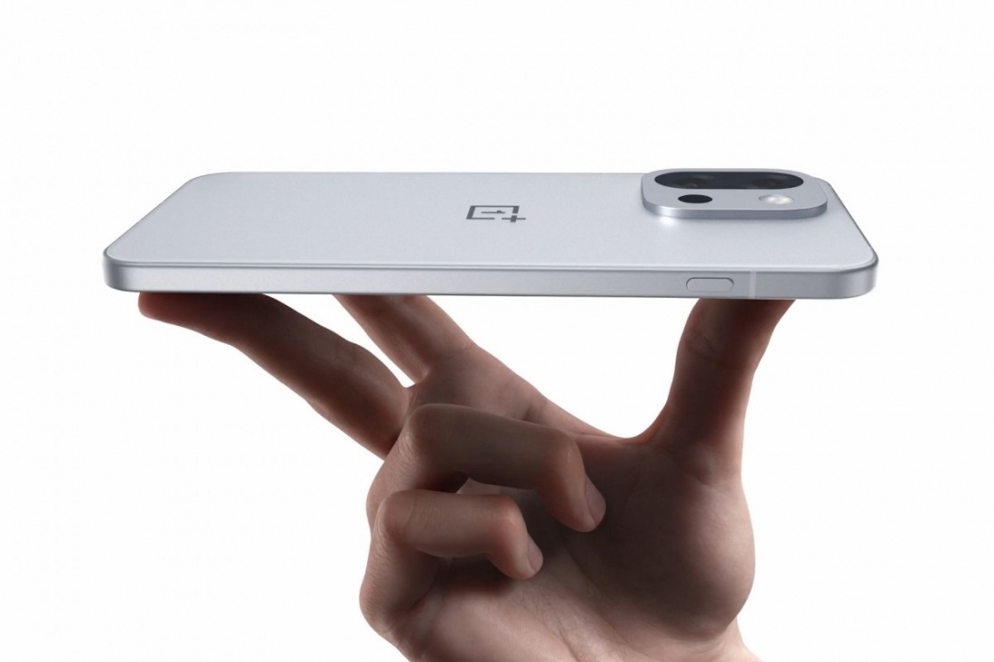 Продвинутую аппаратную начинку удалось разместить в комактном корпусе