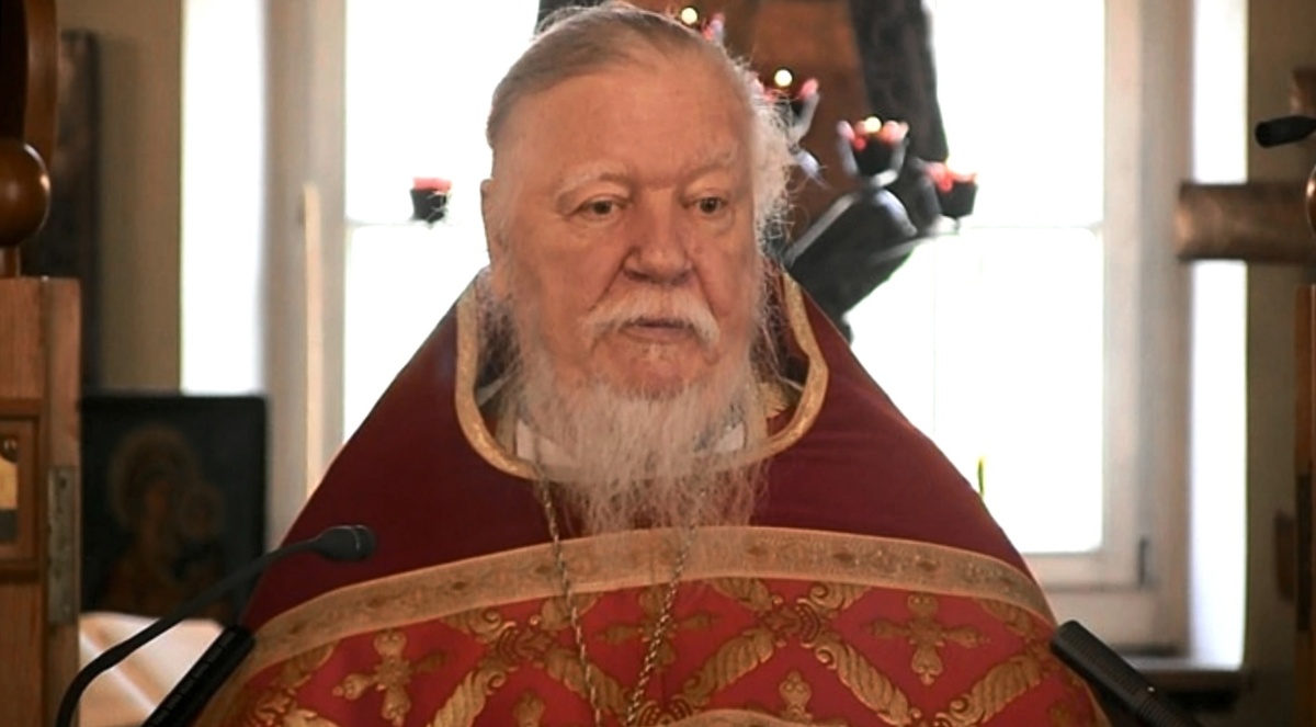 Димитрий Смирнов (07.03.1951 — 21.10.2020 гг.) — протоиерей, церковный и общественный деятель.