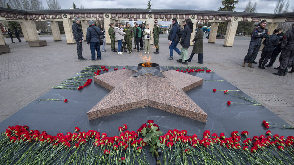 В День Победы в Казани установят видеонаблюдение за мемориальными объектами.📷Фото: Артемий Шуматов / Коммерсантъ