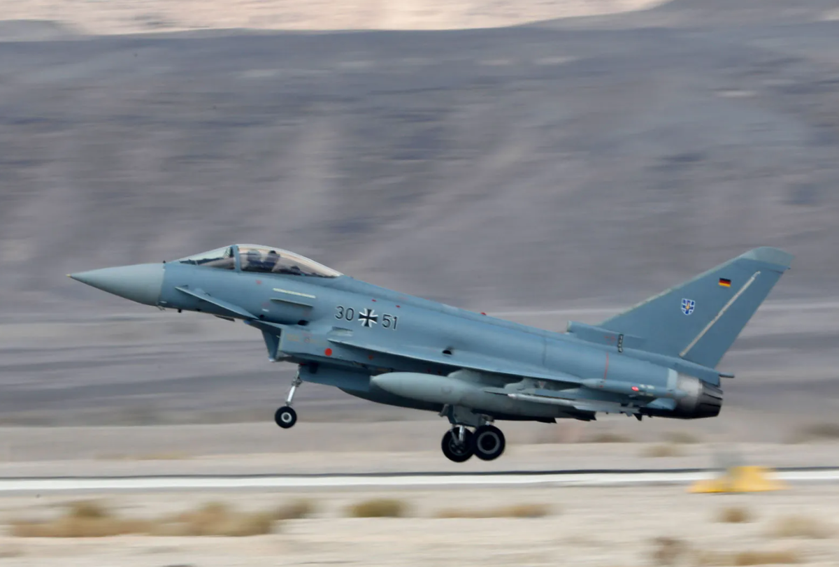 Люфтваффе (ВВС Германии) Eurofighter Typhoon.