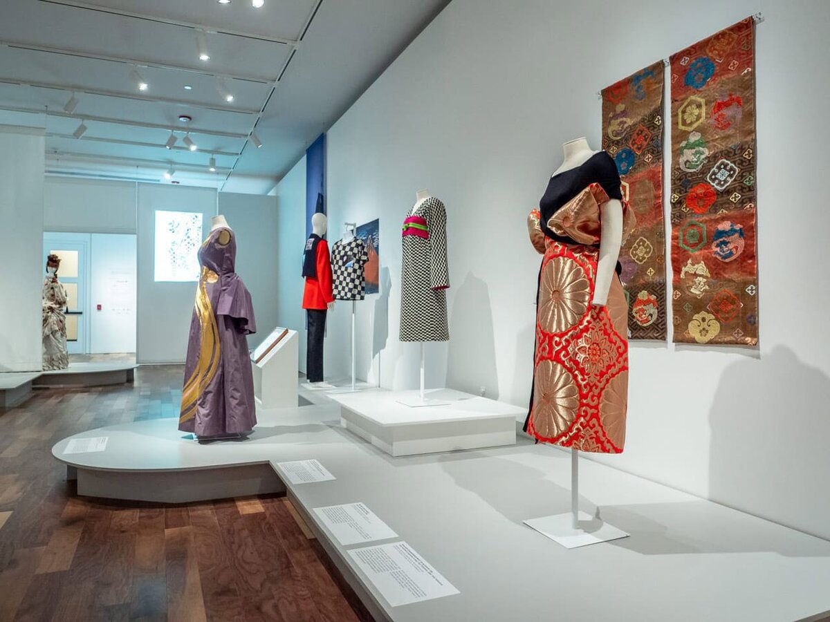 Выставка «Kimono Refashioned» в Музее Ньюарка в 2018 г.